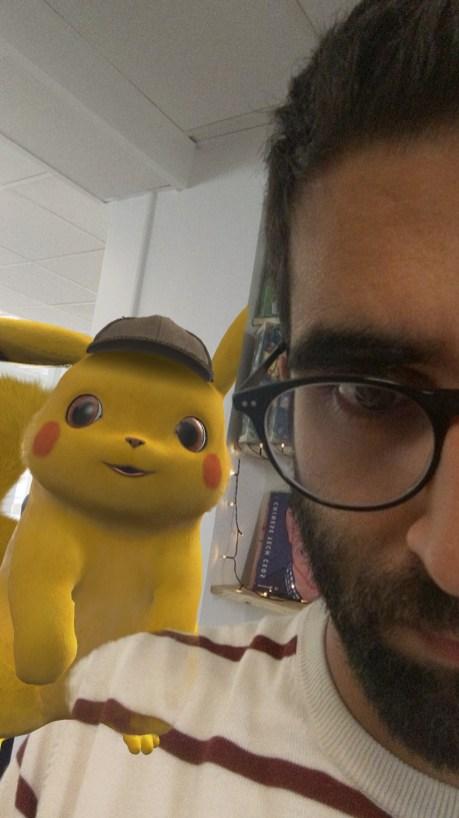 Como tirar uma selfie com o detetive Pikachu no Google Playground